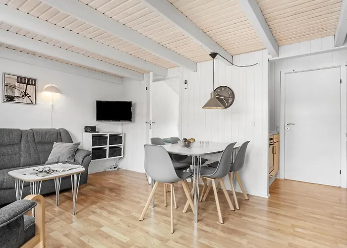 Amazing In With Sauna Semesterbostad *